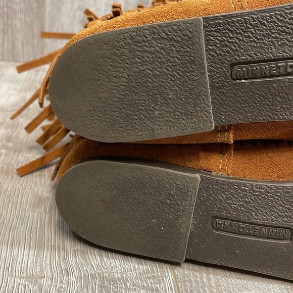 Minnetonka 3-Layer Fringe Boot Style 1632 Brown Suede Leather 8 - Picture 14 of 15